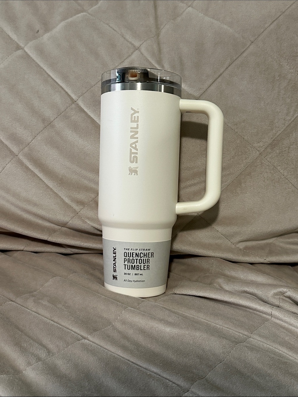 NWT Stanley Cream Quencher ProTour Tumbler with Handle